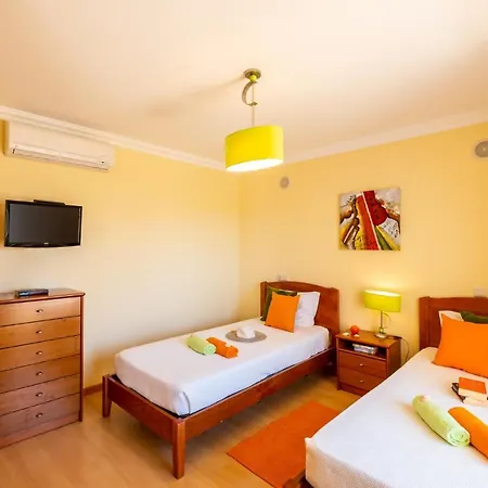 Laguna - Moradia Relaxante Com Piscina Aquecivel E Bbq - * Albufeira