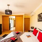 Laguna - Moradia Relaxante Com Piscina Aquecivel E Bbq - Willa
