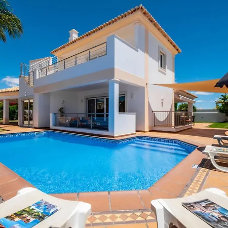 Laguna - Moradia Relaxante Com Piscina Aquecível E Bbq - Albufeira
