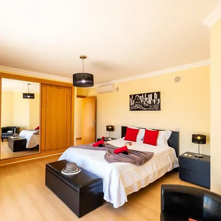 Laguna - Moradia Relaxante Com Piscina Aquecivel E Bbq - * Albufeira